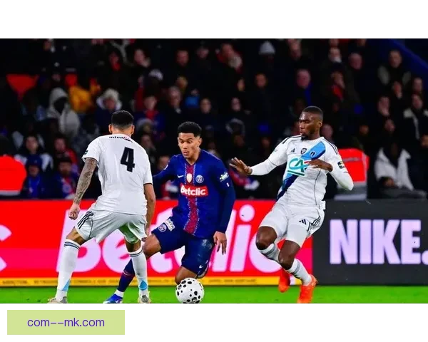 巴黎圣日耳曼官宣签下俄罗斯门将引发法甲格局与防线升级新期待高