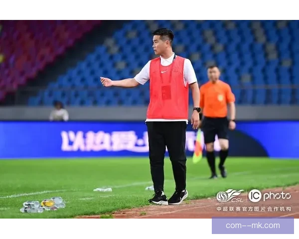 肇俊哲逆境带队力挽狂澜助沧州雄狮完成艰难保级任务