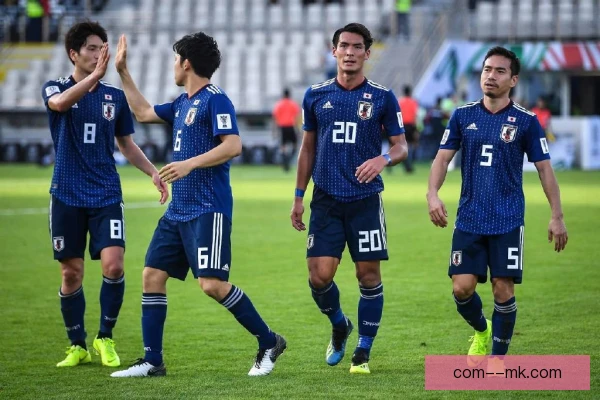 日本国家队换人策略，偏好技术型球员改变节奏